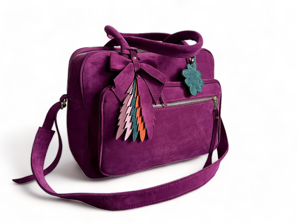 Spacious Elegance Leather Handbag with a Free Purse RedDamson